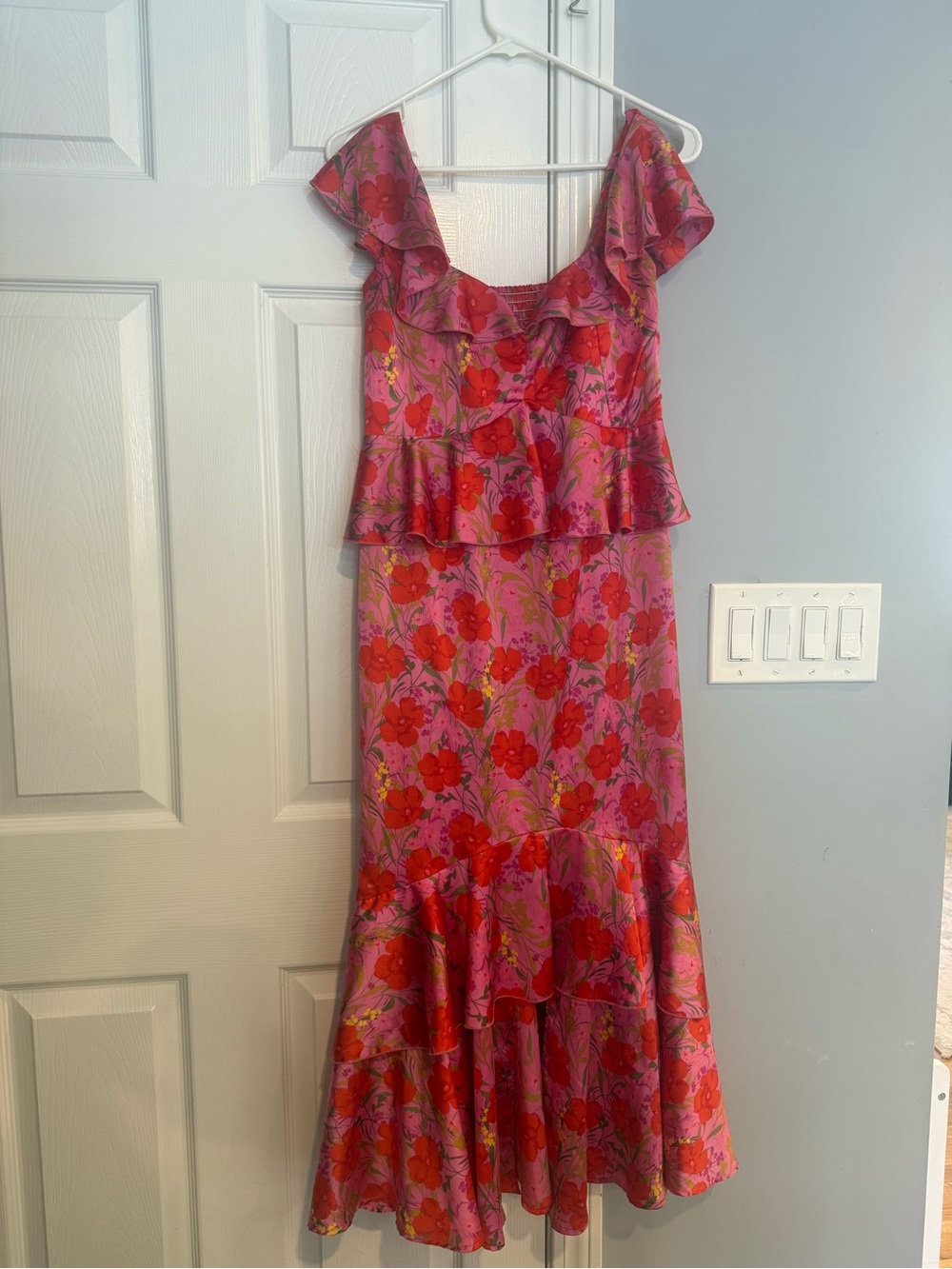 ✨Show Me Your Mumu Pink Floral Midi Dress with Red & Pink Print - Picture 3 of 5
